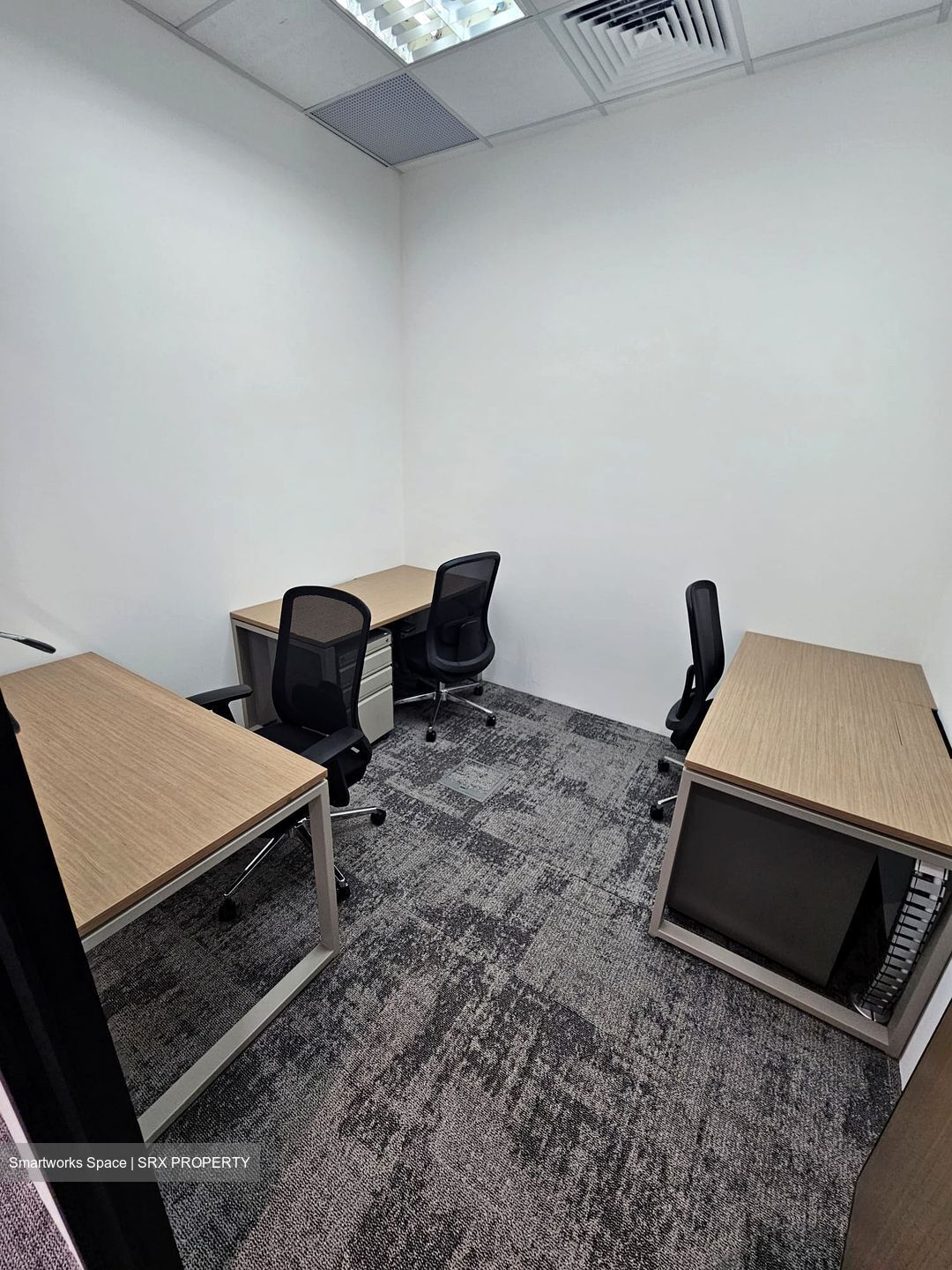 Lippo Centre (D2), Office #575111461